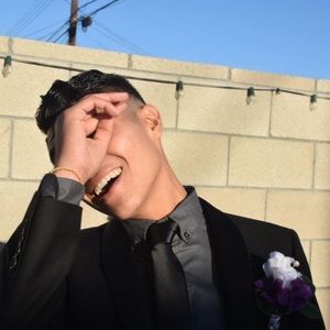 Meet your Posher, Lawrence